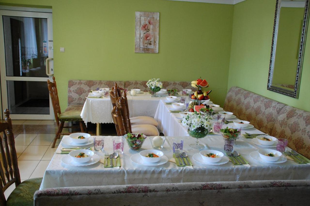 Bed and Breakfast Koral Koszalin Exterior foto